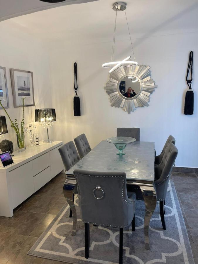 Casa Dolly Boutique *