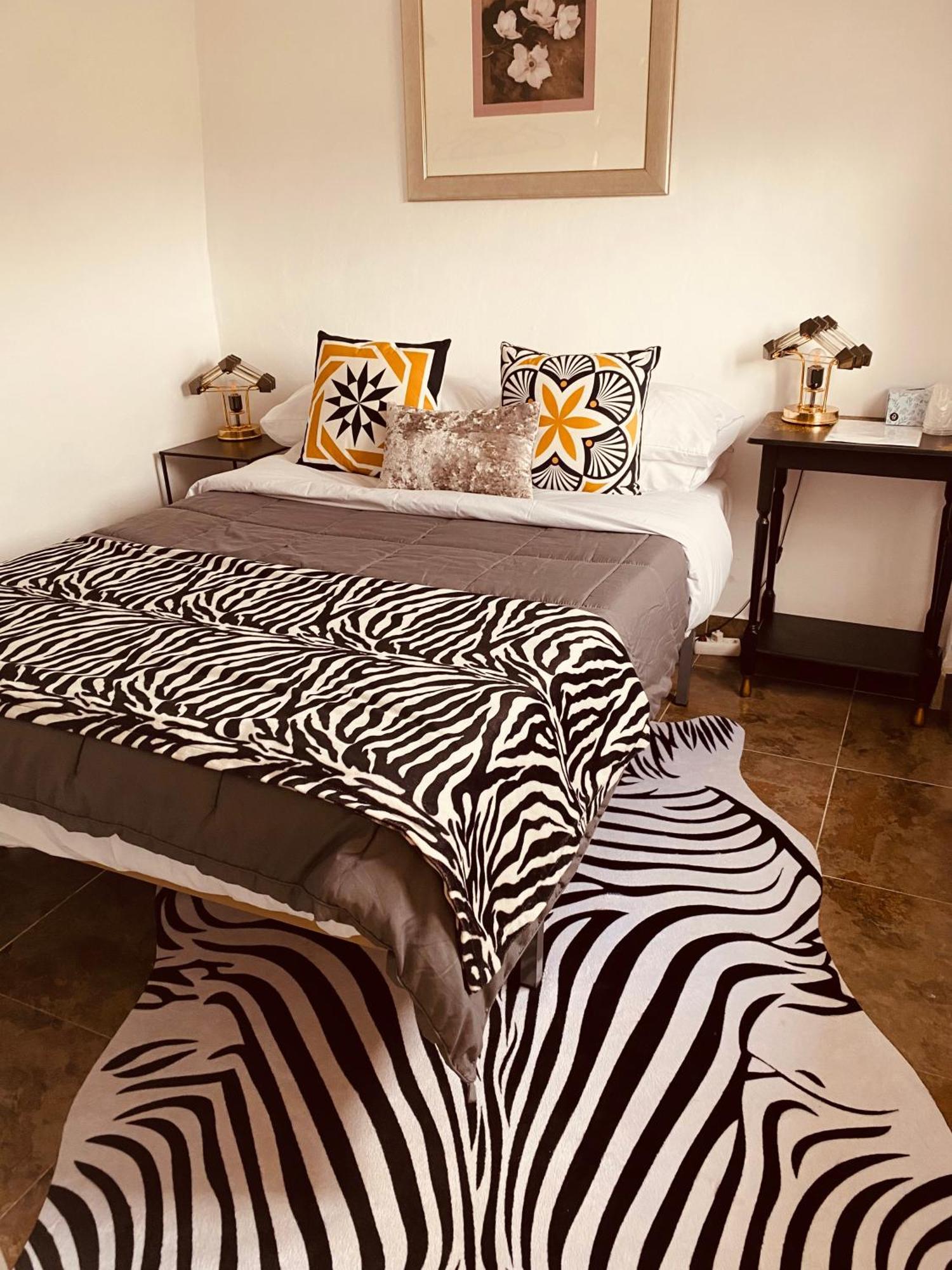Casa Dolly Boutique *